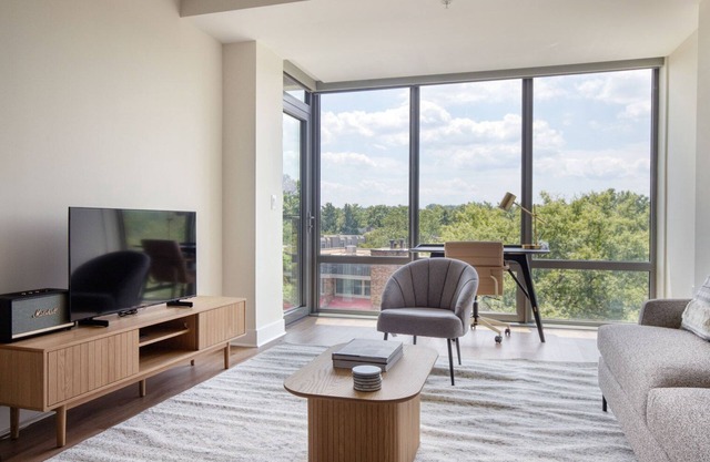 Delightful Pentagon City 1BR w/ Pool & Gym, nr Downtown, by Blueground
