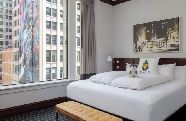 Delightful Room w/ Whimsical Decor & Modern Amenities Near Magnificent Mile