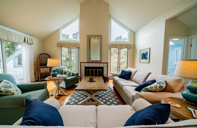 Delightful Vineyard Home in Katama