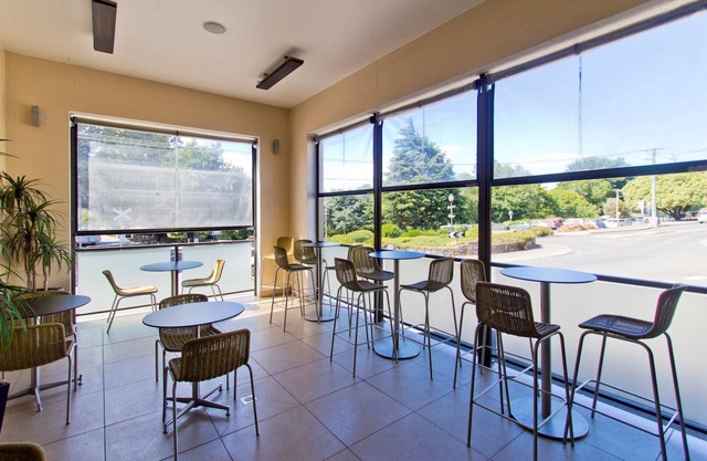 Deloraine Hotel