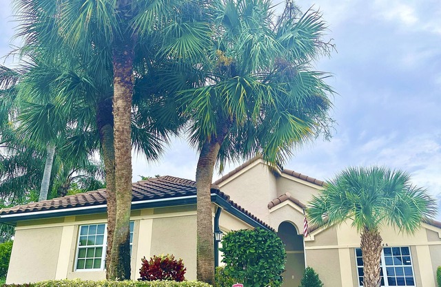 Delray's Delightful Getaway- Family is everything!