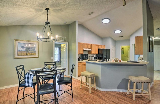 Deltona Retreat with Yard and Grill Pets Welcome!