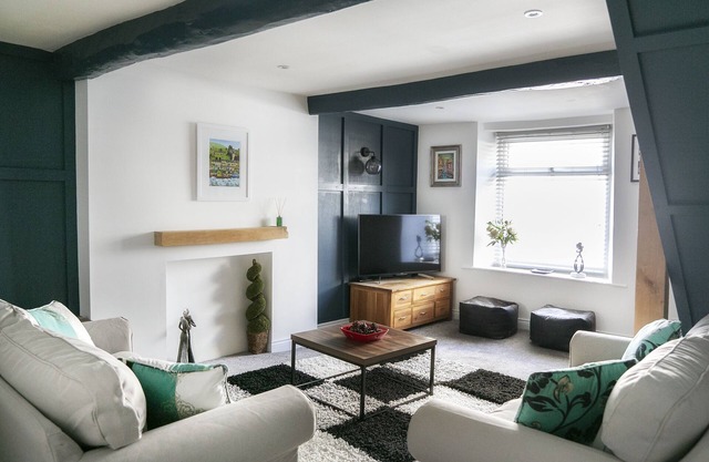 Deluxe 2 bedroom apartment.