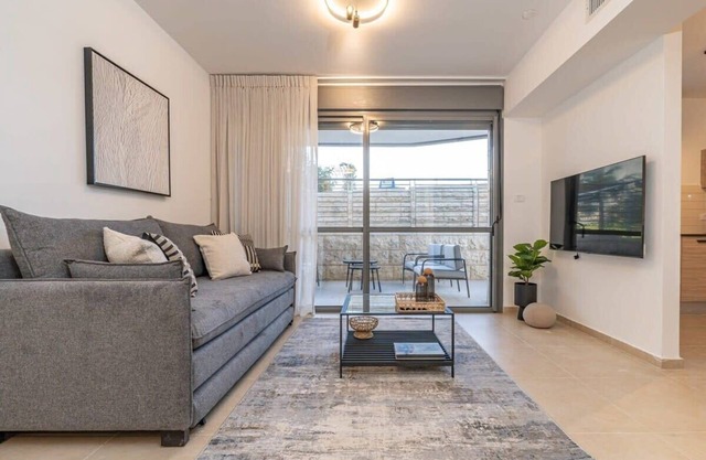 Deluxe 3 BDR Garden In Bayt Vegan-Ramat Sharet