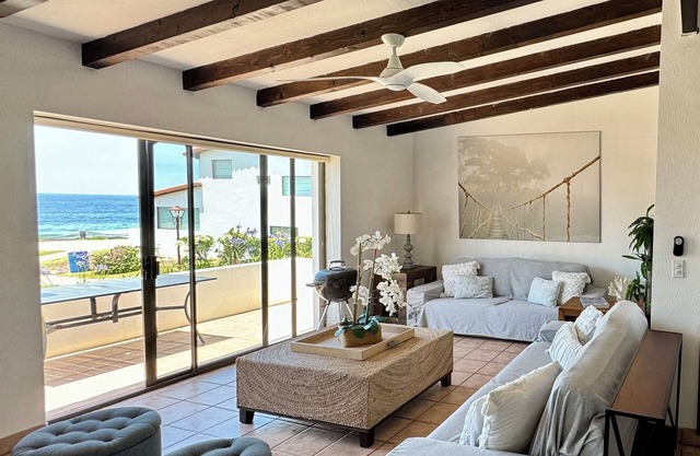 PREMIUM VILLA 3 habitaciones, 2 baños con vista al mar Villa. 1,267 metros cuadrados Pie.
