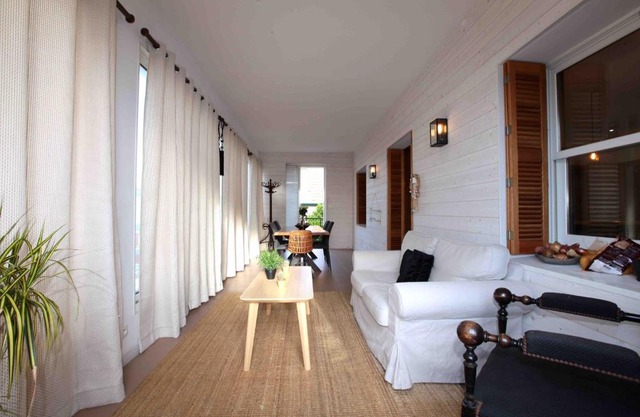 Deluxe and luminous apartment front of the sea