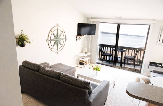 Suite Deluxe junto a la playa, Traverse City Vacation