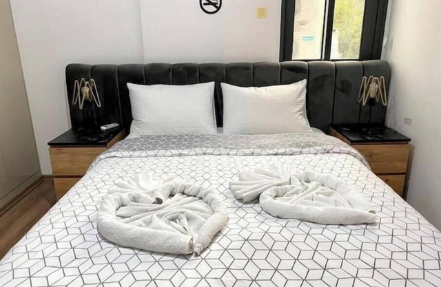 Deluxe Brand New Apartment in the City Centre