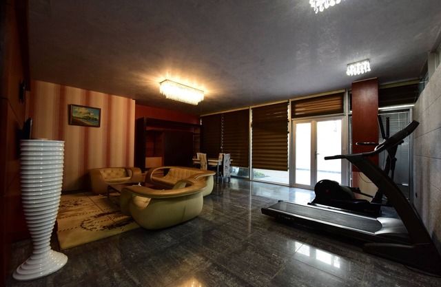 Deluxe City Hotel