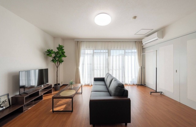 Deluxe Family Suite 402 / Osaka Ōsaka