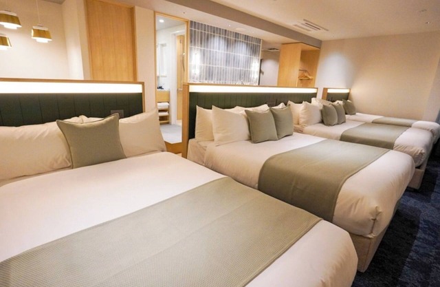 Deluxe Family Suite Room Only Simple StayOpeni/Osaka Ōsaka