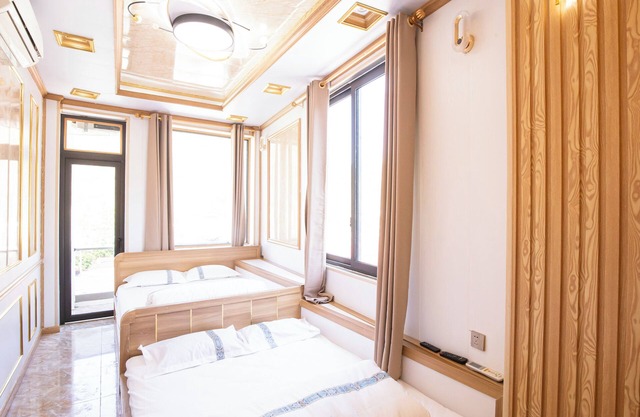 Deluxe Hà Giang Stay with AC, Scenic Views & Private Bath
