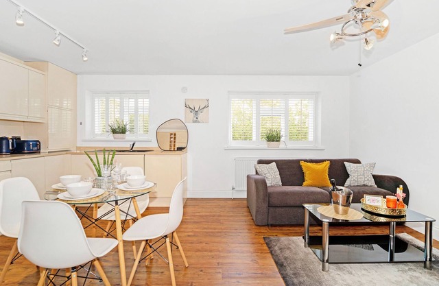 Deluxe Kempton Park Views Two-bedroom Apartments