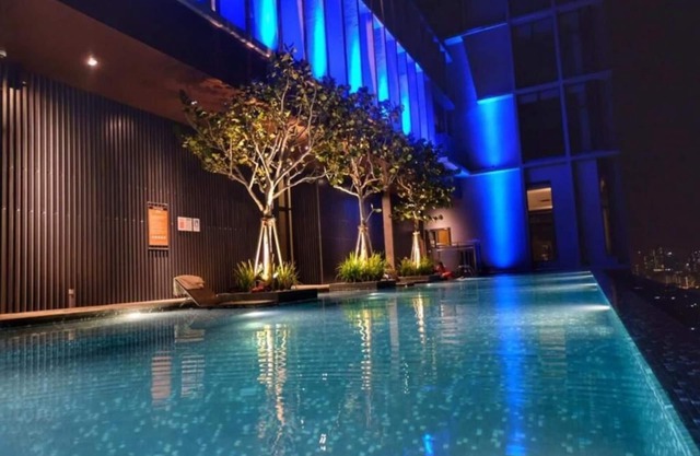 Suite Deluxe King con vistas al jardín 20