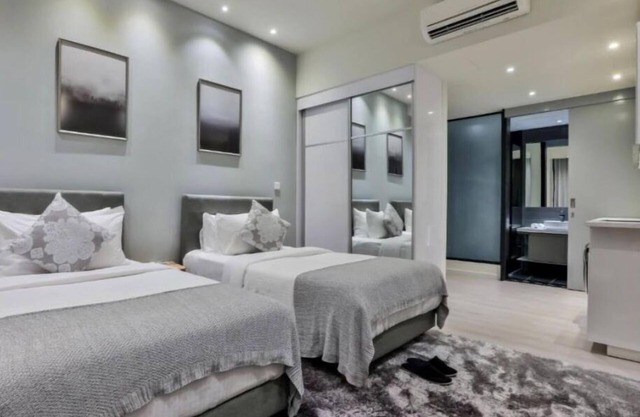 Suite Deluxe King con vistas a la torre gemela 23