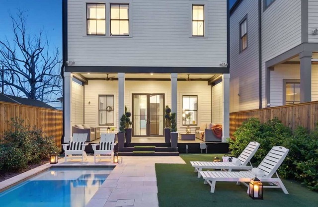 Deluxe Modern Home | Heated Pool & Game Room