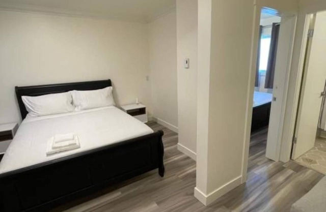 Deluxe Queen Suite in Awe-Inspiring Radium