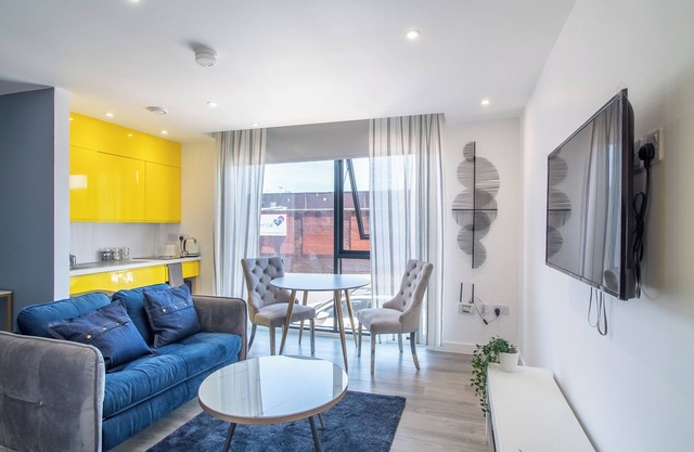 Deluxe studio apartment by Sheffield City centre