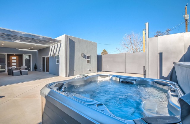 Casa nueva en ABQ Uptown