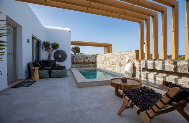 Deluxe Zirkon Suite with Private Pool