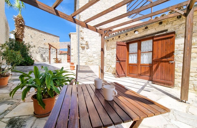 Demeter Harvest Apartment