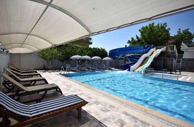 Demirci Hotel