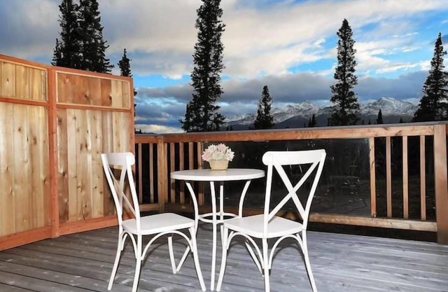 ¡Suite Denali King con increíbles vistas al parque! Todas las comodidades, 11 minutos en coche de Park rd