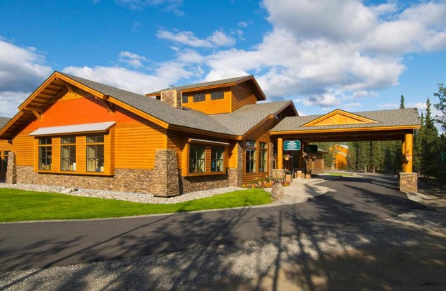 Denali Park Village