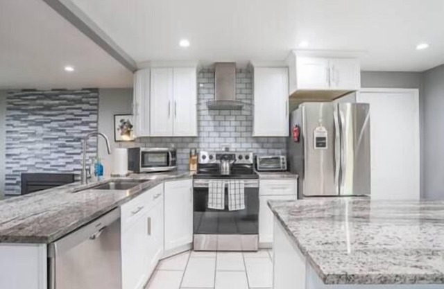 Denver Luxe Haus | Hot Tub | Sleeps 6