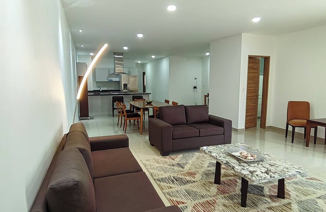 departamento lujo a 5 min volkswagen y finsa, cancha padel pista trote