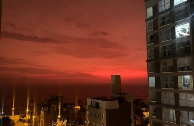 Depa amoblado, con vista al mar, apto para mascotas.