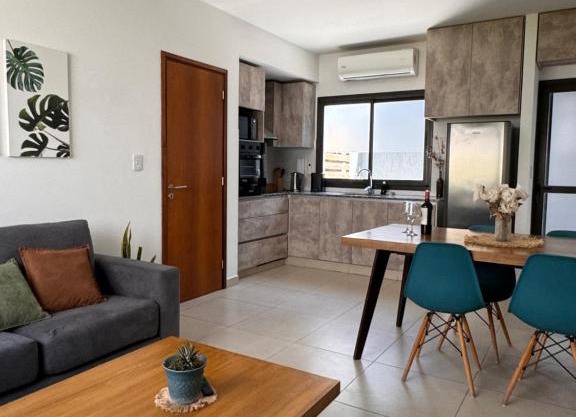 Departamento con hermoso jardin