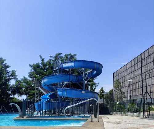 Departamento con Piscina, wifi y balcón