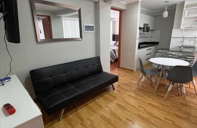 Departamento de tres habitaciones con cochera
