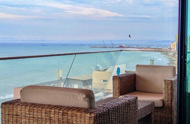 Departamento Frente al Mar en Manta Poseidon