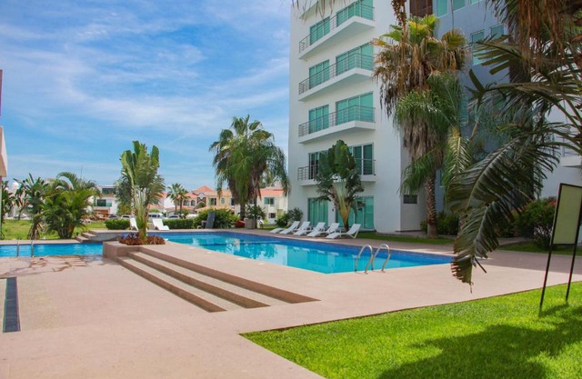 Departamento Isla Marina Mazatlán con alberca