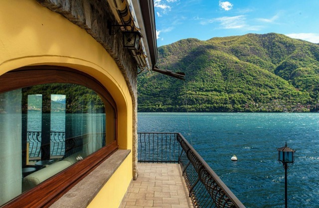 Depandance con terraza en Brienno (DARSENA LAKE VIEW)