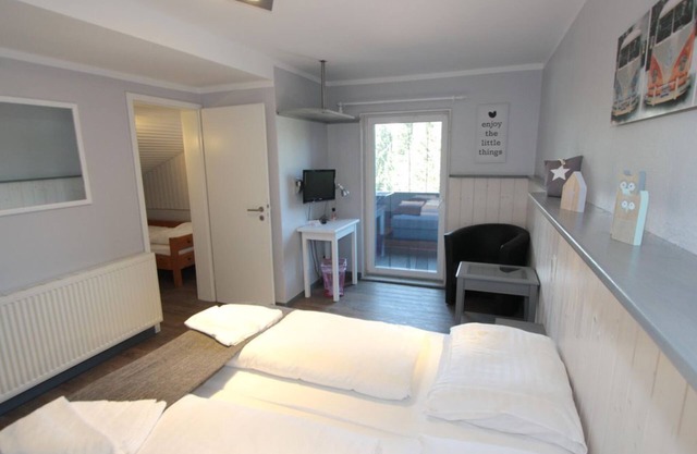 Der Forellenhof - Dreibettzimmer, Dusche, WC