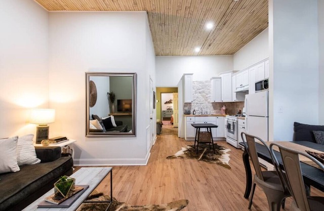 Derby City Dream 2BR Oasis