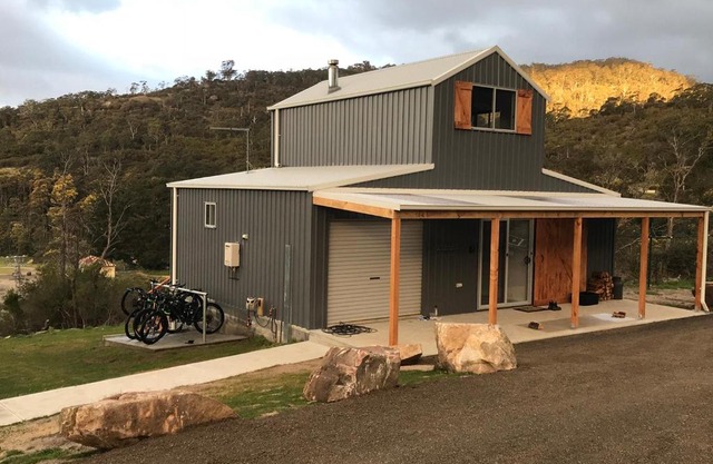 Derby Digs Barn