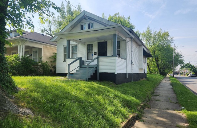 Derby rental furnished 2BR, 1 full bath(shower/tub) house