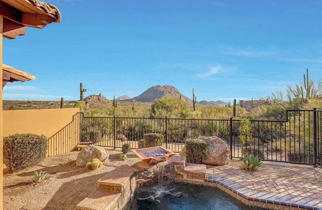 Desert Luxury @ The Rocks Residence Club | Private Plunge Pool, Spa, Troon Golf