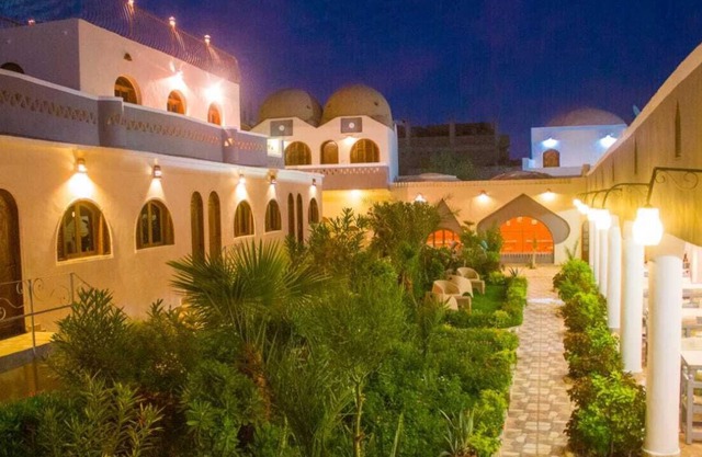 Desert paradise Hotel