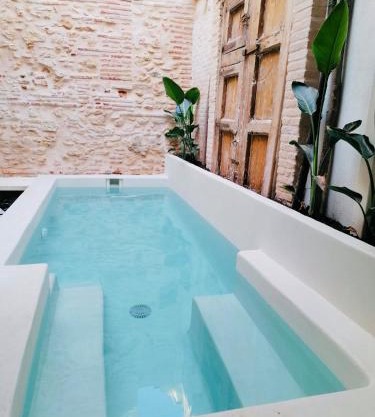 Design house with private pool near Valencia beach