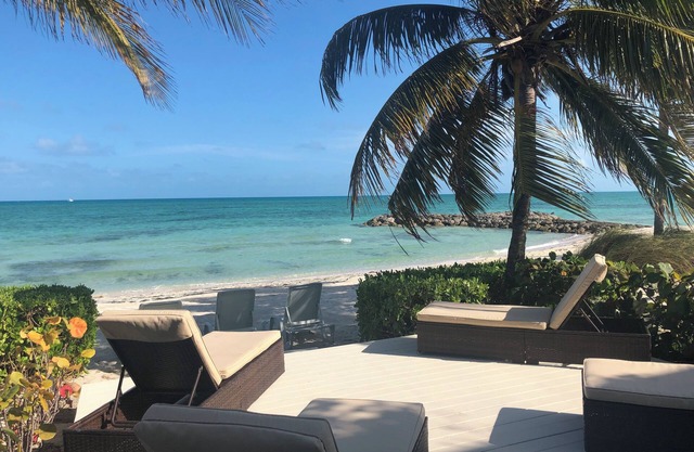 Impresionante casa de playa - Aguas azules y cristalinas contra priva prístina