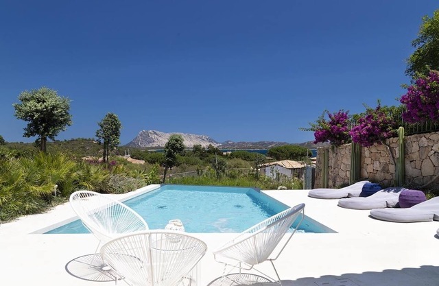 Design villa created by celebrated Italian architect Simone Micheli