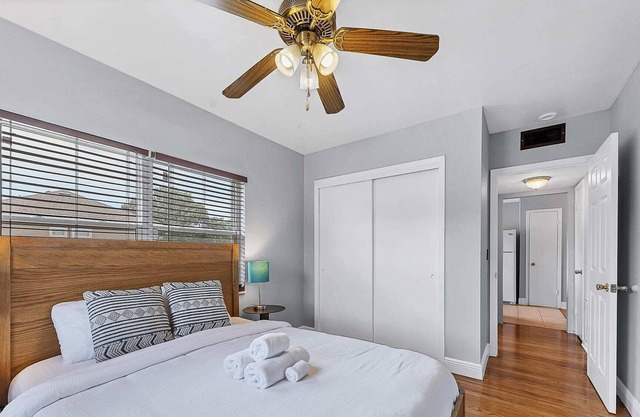 Designed 1BR with Garden in Tampa Virginia Park