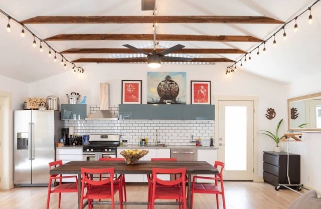 Designer Chic Loft Retrofitted en un artesano de 1923