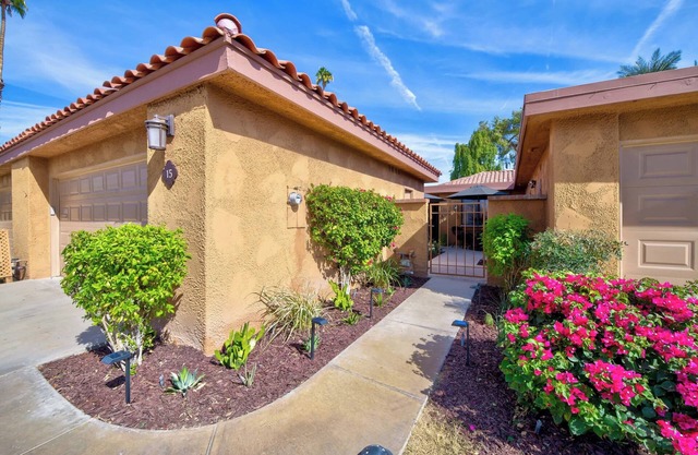 Designer Seville Condo w Golf Mountain Views
