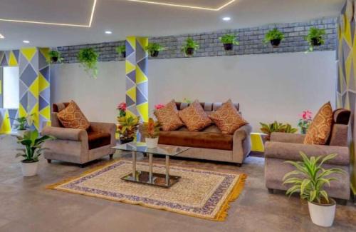 Destino By INR Suites